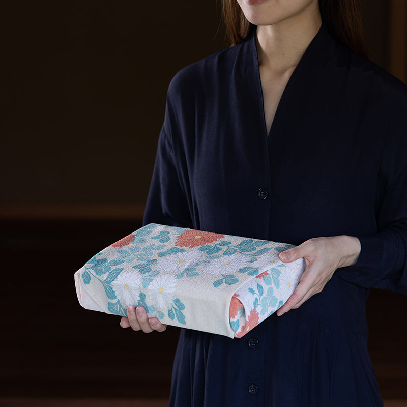 70cm Koetsu Chirimen Furoshiki | Kiku (cream)