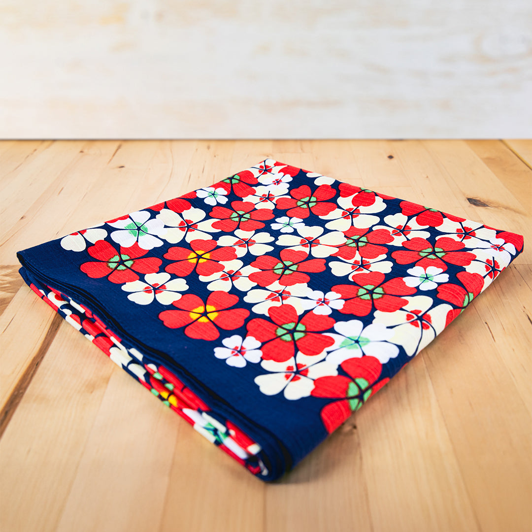Isetatsu Furoshiki | Hana (navy)