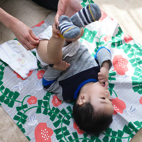 70cm Aquadrop Furoshiki | kata kata - Hachidori (grey)