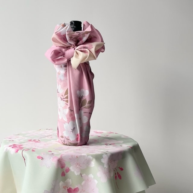 70cm Uno Chiyo Furoshiki | Hanasaki Zakura