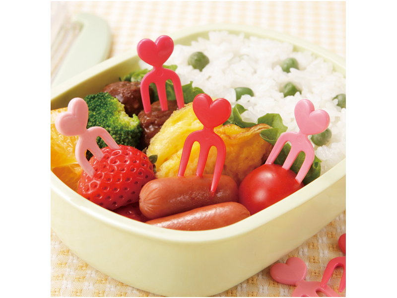 Picks heart