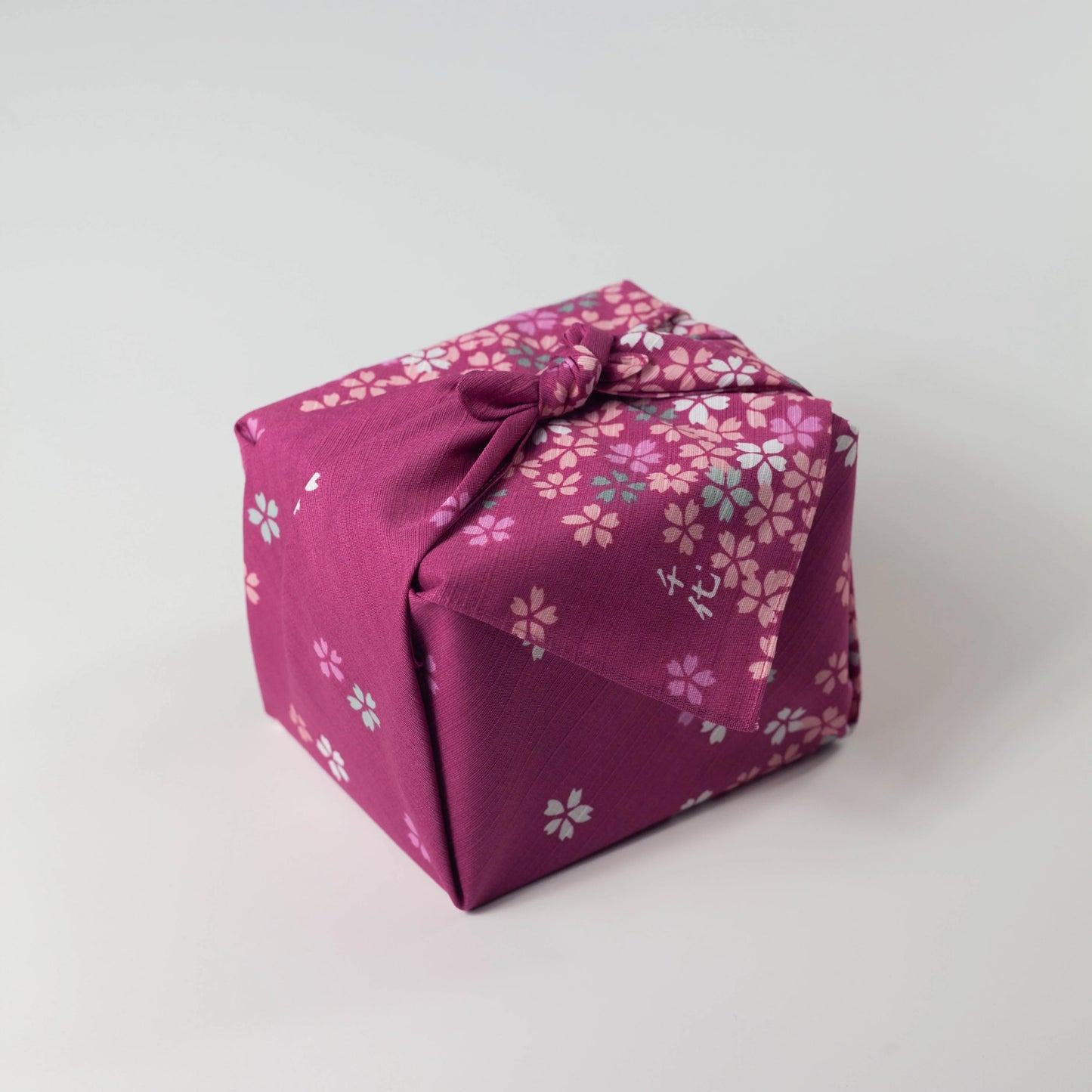 50cm Uno Chiyo Furoshiki | Eda Zakura