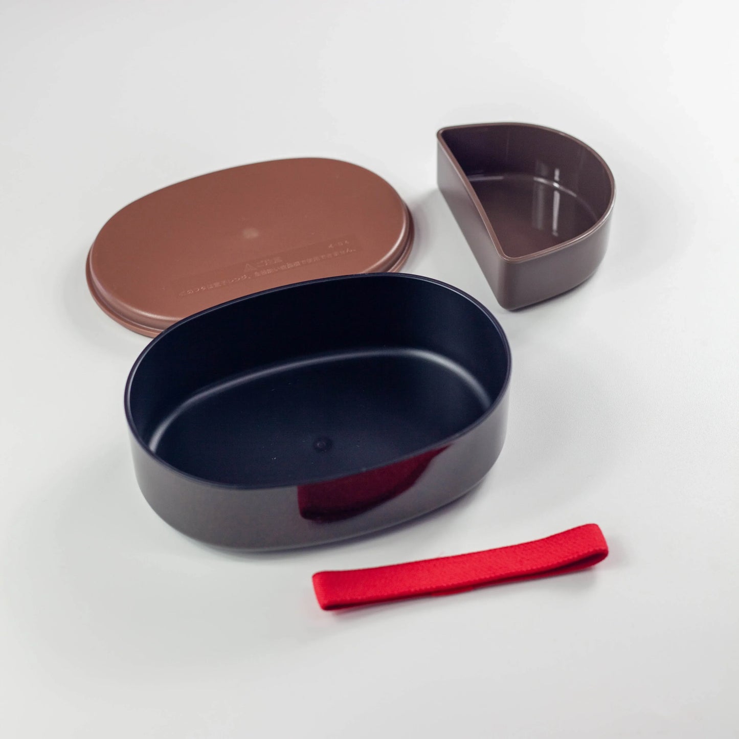 Sakura Petals Oval Bento | One tier, 480ml