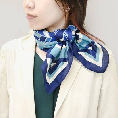 97cm Furoshiki | Acanthus (blue & navy)