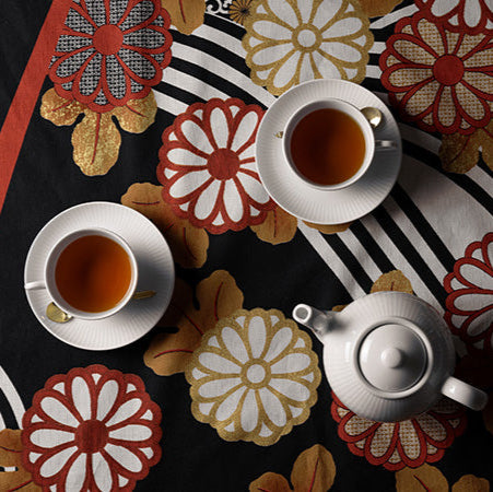 Setsugekka Wan Furoshiki 120cm used as a tablecloth for tea.
