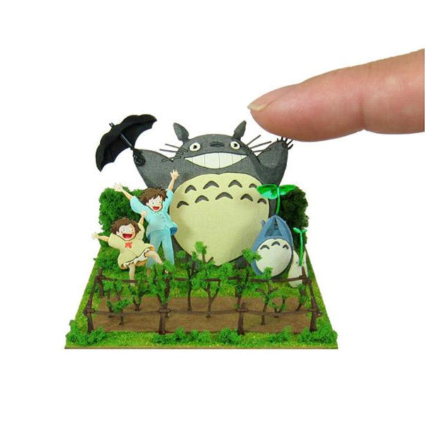 Miniatuart | My Neighbor Totoro: Dondoko Dancing